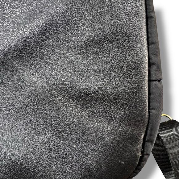 Juicy Couture Weekender Duffle Tote Bag Black Nylon Daisy Floral Logo Y2K Style - Picture 13 of 16